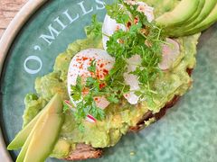牛油果温泉蛋吐司-O'mills Sourdough Bakery&Bistro(永嘉路店)