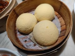 酥皮水牛奶菠萝包-陶陶居酒家(SM二期购物广场店)