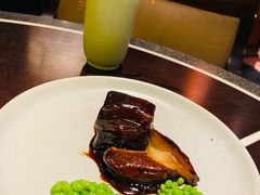鲍鱼红烧肉-杭州西子湖四季酒店·金沙厅
