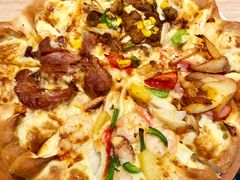 圣诞芝心四合一披萨-必胜客(滕州荆河店)