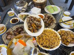 -老鼎万春卤菜(五代传承创始老店)