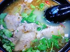 -志权牛肉面(灵山路店)