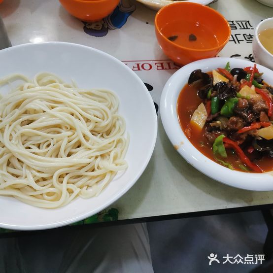 回民拌面总汇(神湖路店)