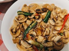 -洪霞餐馆·川菜·鲜货现炒(两江春城店)
