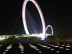 -南京眼步行桥
