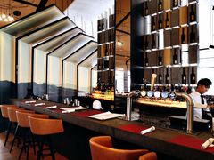 自助取餐区-WOLFGANG PUCK KITCHEN & BAR(迪士尼小镇店)