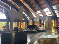 -三亚湾海居铂尔曼度假酒店