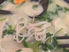 -肥汁米蘭香港米线(定西路店)