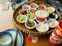 -包整·丝娃娃(一览甲秀楼风景店)