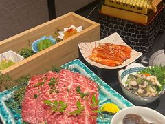 -山川小町·极番烧肉(新地假日广场店)