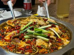 -乡土特色.冷锅鱼.牦牛肉汤锅