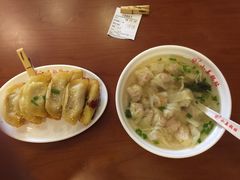 -小姜锅贴(凤凰街店)