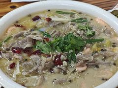 酸汤肥牛-无招牌