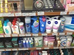 -全家便利店(东直门店)