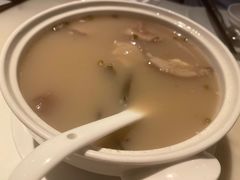 -港丽餐厅(高德置地店)