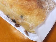 黑豆松子恰巴塔-慢熟面包店bud bread(孩儿巷店)