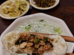 -舒小笼松针小笼包