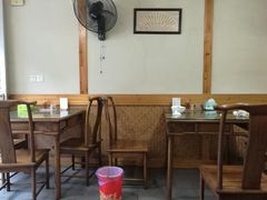 大堂-街头顶黄记馄饨王(中山中路店)