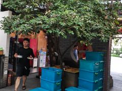 -李东农庄(中南百草园地标店)