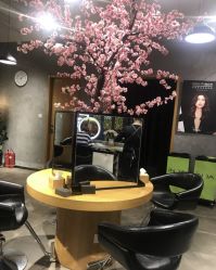 -时尚殿堂明星门店
