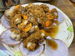 油泼扇贝-天伦海鲜·老味道·青岛菜(栈桥天主教堂店)