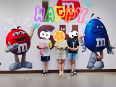 -m豆巧克力世界(上海世茂广场店)