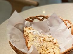 杏仁羊角-麦田工坊(月湖店)