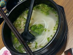 -苗乡米线(建军路店)
