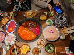 -萍姐火锅·公路夜市(武汉首店)