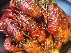 -肥肥虾庄·金牌油焖大虾(沙湖店)