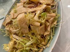 凉拌鲜豆皮-王厚元饺子·辽菜·烤鸭(黄河大街店)