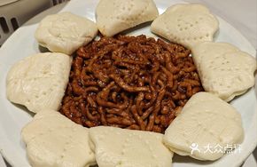 Sauce-Braised Duck Shreds