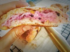 蓝莓三角芝士-Juicy Bakery(大学路店)