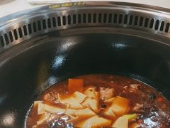 -哈尔滨烧烤·山河村铁锅炖(交大店)