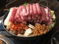 部队锅-MI WU FACTORY米屋美食工厂餐厅(绿地店)