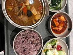 -大食代美食广场(上海中心店)