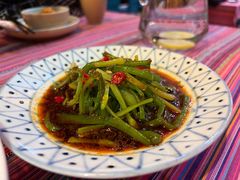 -香巴拉云南餐厅(华莱坞店)