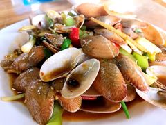 -岛中岛·海鲜大排档·万宁老字号(东澳店)