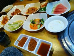 -木槿花开烤肉店(盐河南路店)