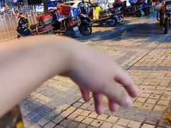 -鸿通城购物中心