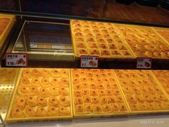 面包甜点陈列柜-東更道点心行(利客来店)