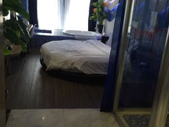 -简洛澜山酒店(武汉光谷步行街店)