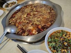 -味之溢美蛙仔姜兔·肥肠鱼•耗儿鱼(文星店)