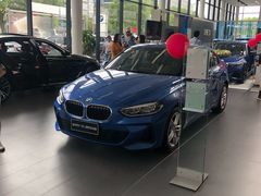 -上海宝信宝马4S店