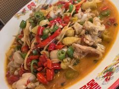 自贡鲜椒仔姜牛蛙-破三川·新川菜(静安大融城店)