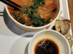 -何记花甲(海岸城旗舰店)