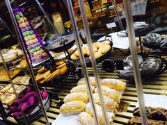 -万利隆·活力烘焙(人民路店)