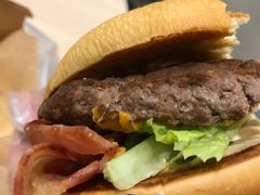 安格斯厚牛培根堡-麦当劳(沙河店)