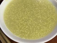 小米粥-宝瑞门钉肉饼店