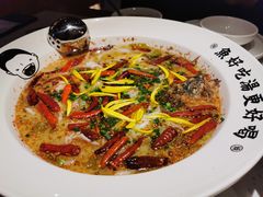 老坛酸菜鲈鱼-江渔儿酸菜鱼·拔草餐厅(虎门君乐汇店)